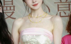 女性丰满私密三角区